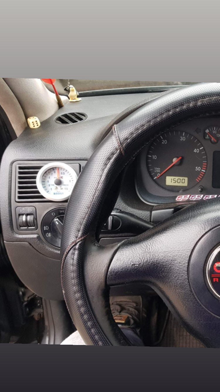 VW Golf 4 / Levi / Usmeren / 52mm